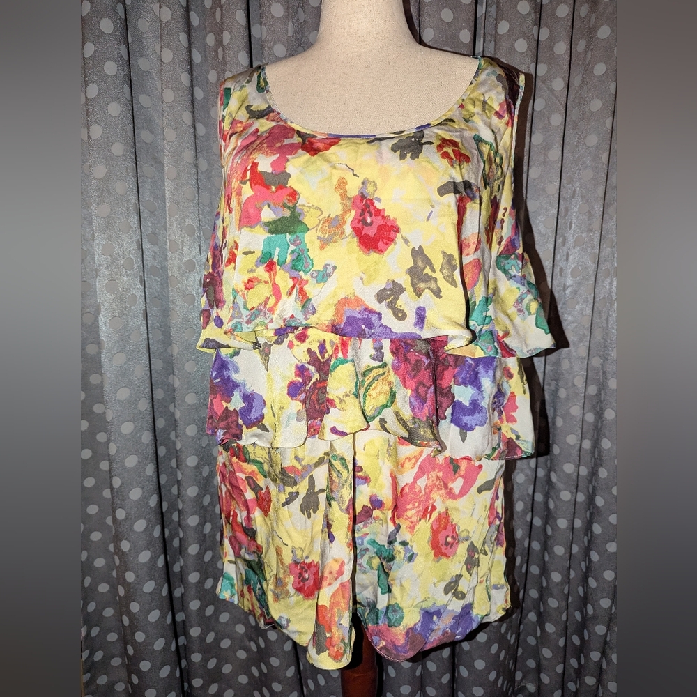 DAISY FUENTES Tiered Ruffled Satin Sleeveless Floral Top 3x